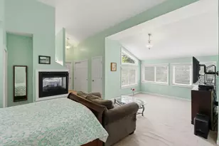 23 Governors Way, Milford, MA 01757 - Photo 18