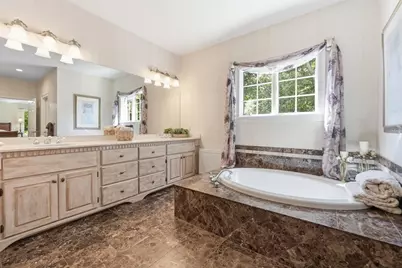 317 Linden St, Boylston, MA 01505 - Photo 22