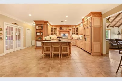 317 Linden St, Boylston, MA 01505 - Photo 12