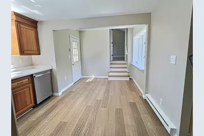 14 Milford St, Plymouth, MA 02360 - Photo 10