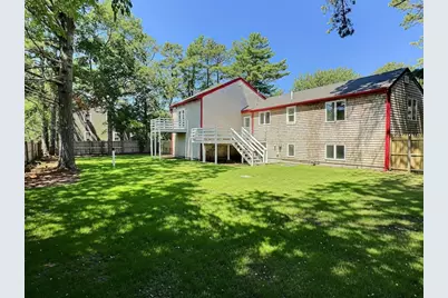 14 Milford St, Plymouth, MA 02360 - Photo 2