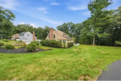 7 Sherborne Cir, Ashland, MA 01721 - Photo 34