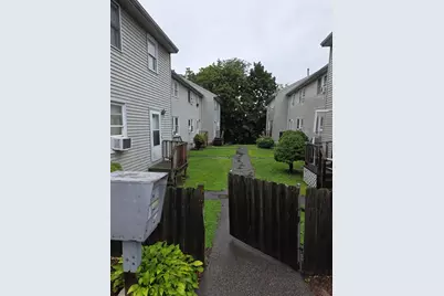 37 Wall St #2C, Worcester, MA 01604 - Photo 2