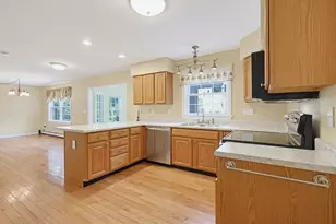 29 Brookside Ave, Webster, MA 01570 - Photo 8