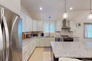 16 Wedge Dr, Lakeville, MA 02347 - Photo 10