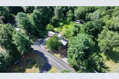 127 Pleasant St, Pembroke, MA 02359 - Photo 8