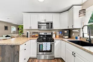 40 Lake Shore Dr, Middleborough, MA 02346 - Photo 8