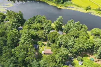 40 Lake Shore Dr, Middleborough, MA 02346 - Photo 4