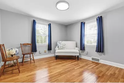49 Edgeworth St, Weymouth, MA 02189 - Photo 6