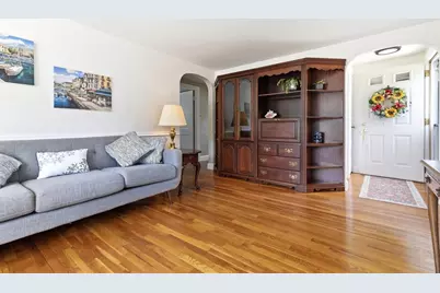 49 Edgeworth St, Weymouth, MA 02189 - Photo 4