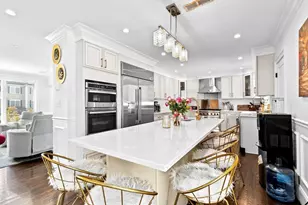 110 Redwood Rd, Newton, MA 02459 - Photo 4