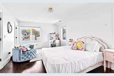110 Redwood Rd, Newton, MA 02459 - Photo 14