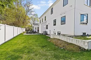 110 Redwood Rd, Newton, MA 02459 - Photo 20