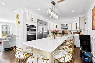 110 Redwood Rd, Newton, MA 02459 - Photo 4