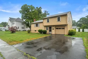46 Selwyn Rd, Braintree, MA 02184 - Photo 2