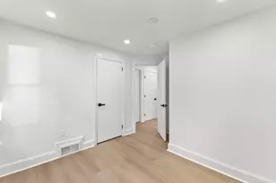 26 Lamb St, Attleboro, MA 02703 - Photo 12