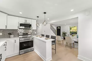 26 Lamb St, Attleboro, MA 02703 - Photo 2
