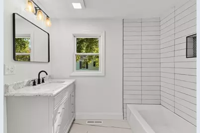 26 Lamb St, Attleboro, MA 02703 - Photo 10