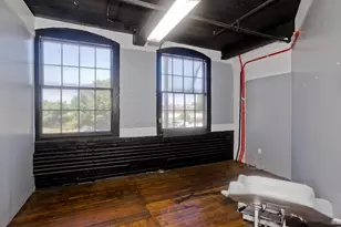 125-143 Main St, Springfield, MA 01105 - Photo 1