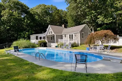 61 Clifford Rd, Plymouth, MA 02360 - Photo 2