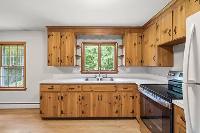 292 Anawan St, Rehoboth, MA 02769 - Photo 10