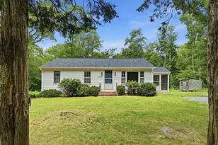 292 Anawan St, Rehoboth, MA 02769 - Photo 2