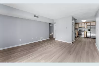 100 Cass Ave #A6, Dracut, MA 01826 - Photo 8