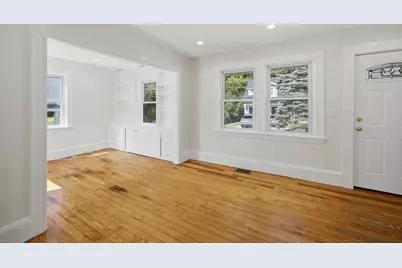 8 Lake St, Natick, MA 01760 - Photo 4