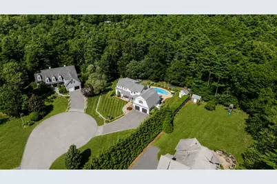 8 Park Place, Mattapoisett, MA 02739 - Photo 4