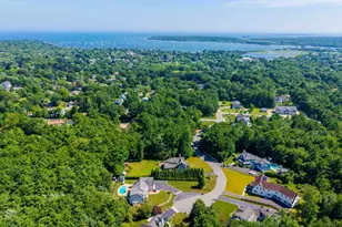 8 Park Pl, Mattapoisett, MA 02739 - Photo 2