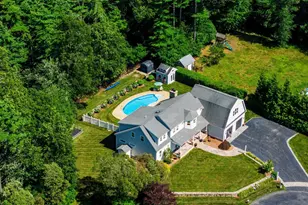 8 Park Pl, Mattapoisett, MA 02739 - Photo 1