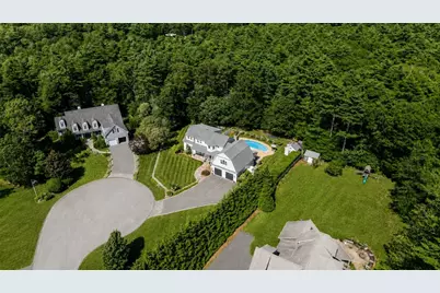 8 Park Place, Mattapoisett, MA 02739 - Photo 4