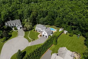 8 Park Pl, Mattapoisett, MA 02739 - Photo 4