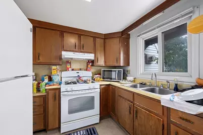 37 School St, Barnstable, MA 02601 - Photo 20