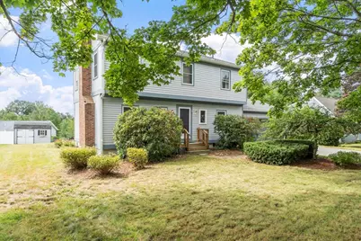 42 Pierce Farm Rd, Fitchburg, MA 01420 - Photo 2