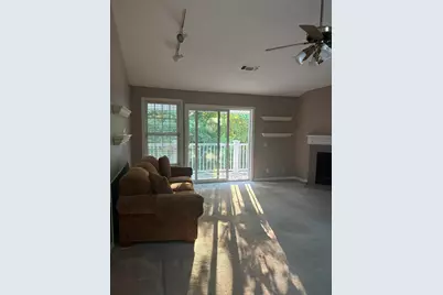 105 Bradford Commons Ln #105, Braintree, MA 02184 - Photo 6