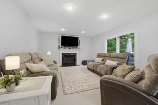 21 Olde Taverne Ln, Amesbury, MA 01913 - Photo 14