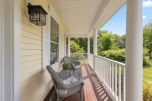 21 Olde Taverne Ln, Amesbury, MA 01913 - Photo 2