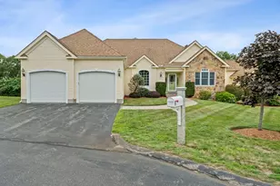894 Liberty St, Braintree, MA 02184 - Photo 1