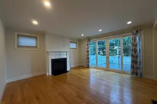 896 Chestnut St, Newton, MA 02468 - Photo 8