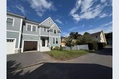 896 Chestnut St #2, Newton, MA 02468 - Photo 2