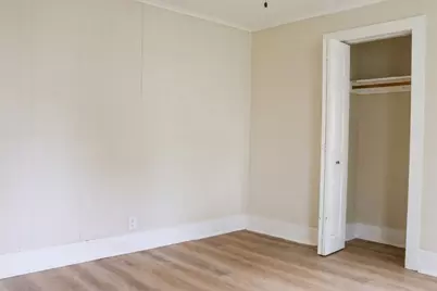 17 Granite St #1, Webster, MA 01570 - Photo 2