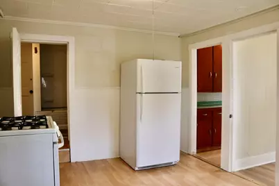 17 Granite St #1, Webster, MA 01570 - Photo 4