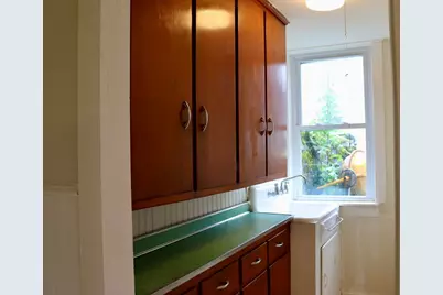 17 Granite St #1, Webster, MA 01570 - Photo 6
