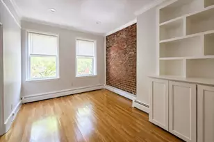 61 Phillips St, Boston, MA 02114 - Photo 2