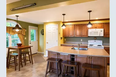 6 Keith Ave, Kingston, MA 02364 - Photo 4