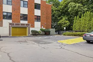 99 Chestnut Hill Ave, Boston, MA 02135 - Photo 26