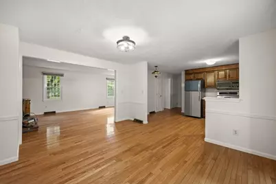 28 Camelot Ct #28, Stoughton, MA 02072 - Photo 8