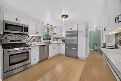 2 Hurley, Dracut, MA 01826 - Photo 10
