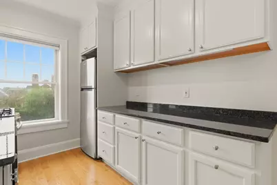 21 Bradlee Rd #32, Medford, MA 02155 - Photo 8